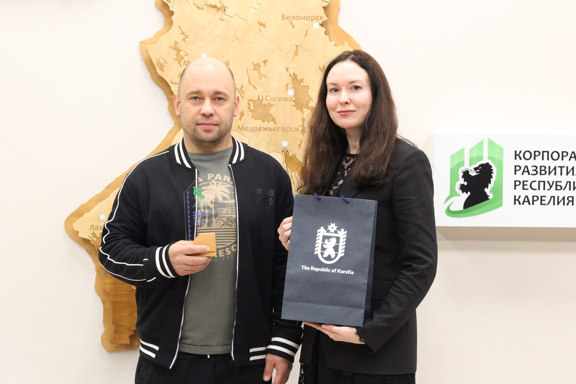 ΠΠ»Π΅ΠΌΠ΅Π½Ρ Π³Π°Π»Π΅ΡΠ΅ΠΈ β4