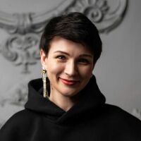 Олеся Лещенко