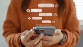 Домовые чаты: пять вопросов о правилах общения и приглашении жителей