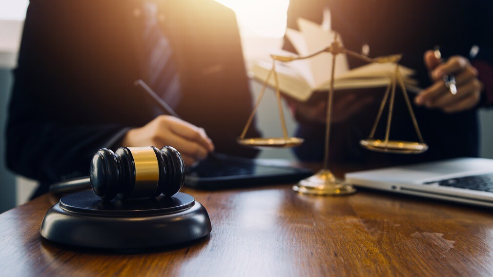 КС РФ разъяснил расчёты за тепло в домах с ИПУ в нежилых помещениях