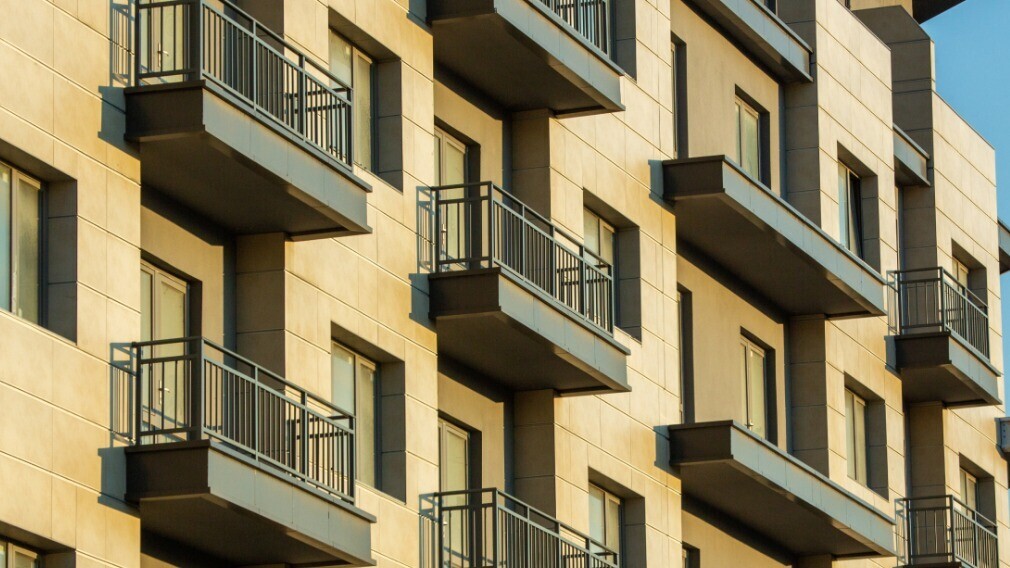 КС РФ разрешил регистрироваться по месту пребывания в апартаментах