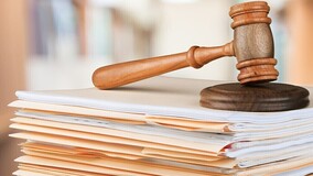 В новый обзор практики ВС РФ вошли дела о банкротстве граждан и жилье