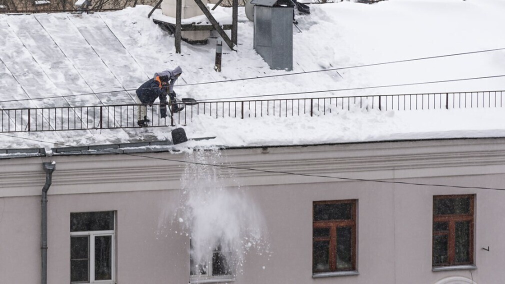Надзорные органы рассказали о правилах и требованиях к уборке снега