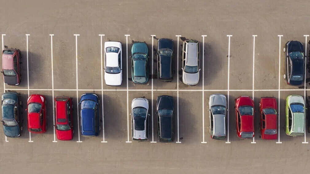 Росреестр определил минимальные размеры машино-мест на паркингах