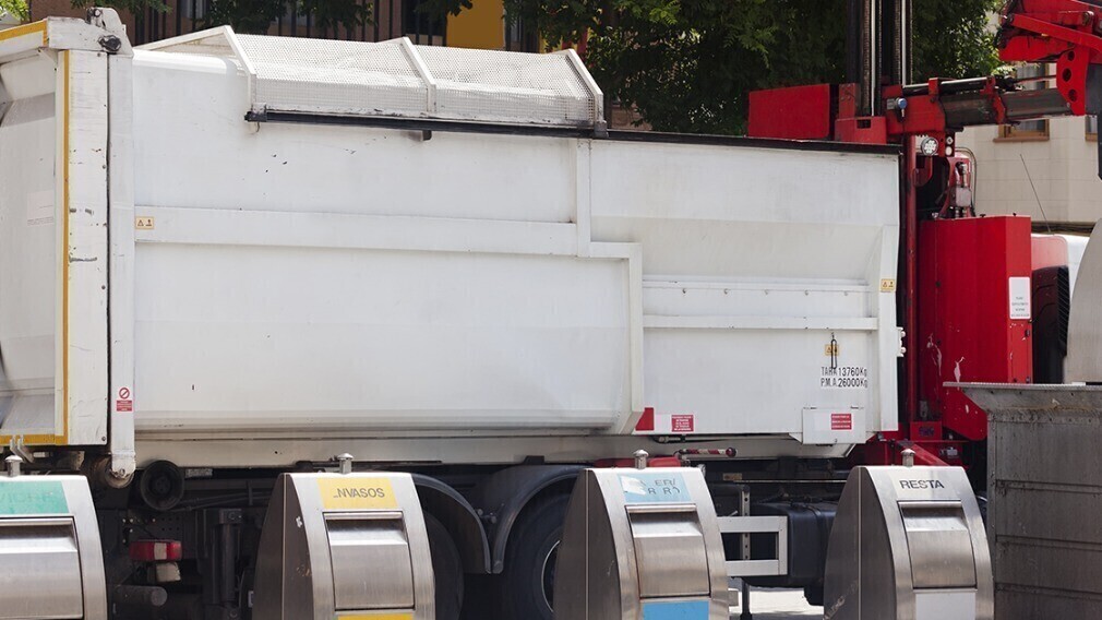 ФАС разрабатывает правила проведения торгов на перевозку мусора
