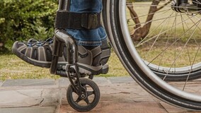Госжилинспекции смогут налагать штрафы за нарушение прав инвалидов