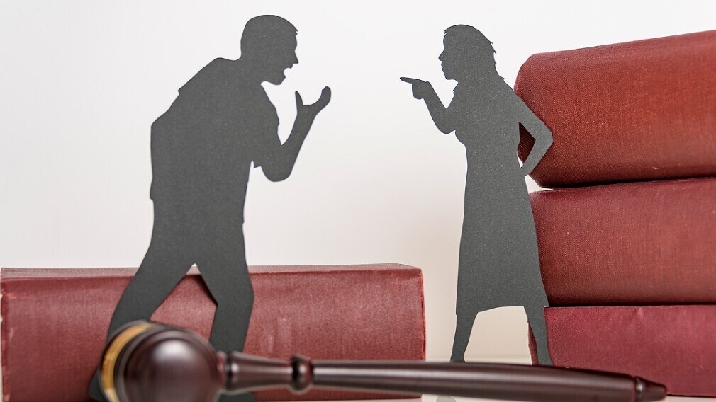 На каких основаниях УО могут оспорить наказание по ст. 14.1.3 КоАП РФ